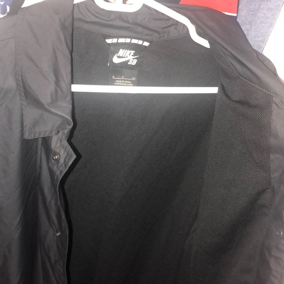 Nike windbreaker - Picture 3 of 3